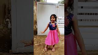 Cameraman vaishikakkoppam vaishu dance geethsworld shortvideo [upl. by Cristin975]