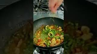 como preparar arroz con mariscos peruano [upl. by Yrram123]