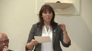 Shona McAlpine Women for Independence at Yes Scotland meeting Kilbirnie 241013 [upl. by Kloster]