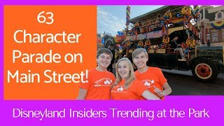 DISNEYLAND Parade July 2018 with 63 characters  DisneyLand Insiders [upl. by Anih394]