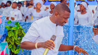 PURE POWERFUL WORSHIP  ELIJAH AKINTUNDE [upl. by Yreffej]