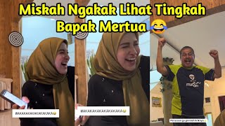 Miskah Ngakak Lihat Pak Muh Nonton Timnas Indonesia [upl. by Aihsat493]