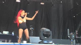 Ice Princess  Azealia Banks  Live at Île Soniq [upl. by Ailema]