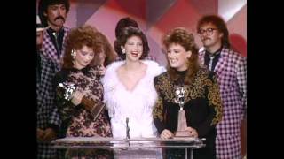 The Judds Win Top Vocal Duet  ACM Awards 1986 [upl. by Lura]