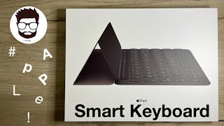 SMART KEYBOARD APPLE LA TASTIERA DEFINITIVA PER IL TUO IPAD 9 [upl. by Stralka339]