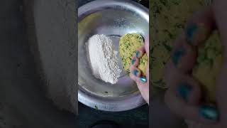 Methi thepla recipe  Methi Thepla for Travel  Gujarati methi thepla recipe short shorts [upl. by Nnylannej]