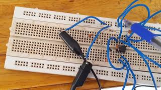 monostable multivibrator using 555 IC LABORATORY experiment [upl. by Wyck]