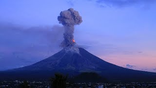 Spectacular timelapse of Mayon volcano eruptions [upl. by Landing]