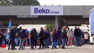 Beko i lavoratori in difesa di Cassinetta [upl. by Goulden]