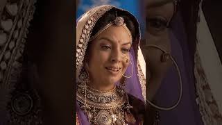 Jodha की माँ ने उसे आइना दिया तोहफे में  jodhaakbar paridhisharma rajattokas zee shorts [upl. by Prue]