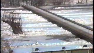 Walnut Street Bridge collapse Harrisburg PA 1996 [upl. by Oaks]