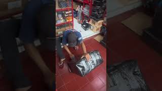 Mesin Kompresor Listrik Di Packing Gudang Jatekshorts kompresor kompresorlistrik [upl. by Ordisi144]