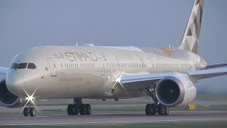 Etihad Airways Boeing 78710 Dreamliner at Manchester Airport  121218 [upl. by Hayes810]