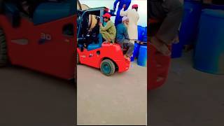 FORKLIFT ACCIDENTS  OVERLOADED FORKLIFT  FORKLIFT FAILS forkliftdriver liebherrcranes xcmgcrane [upl. by Hairabez736]