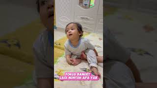 Ketika Si Bayi Nonton Tv 😂❤️ viralvideo shorts [upl. by Solomon]