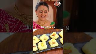 Gopi bahu Making Barfi 🥮🍥 shorts sathnibhanasathiya gopibahu [upl. by Vivica87]