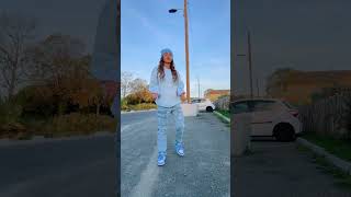 Sois pas timide ou aller remix gims nma danse  Roxanne dance [upl. by Zetrauq983]