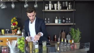 Ungava gin tonic maken [upl. by Retsehc]