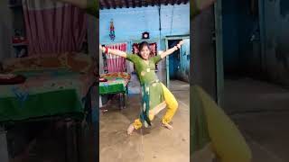 dupatte ko Sambhal soniyedance bhojpurimohitcomedycomedy nandinishortvideosong bhojpurisong [upl. by Gabriella658]