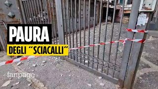 Gli sfollati di Pozzuoli che non possono rientrare in casa quotSiamo preoccupati per lo sciacallaggioquot [upl. by Boutis612]