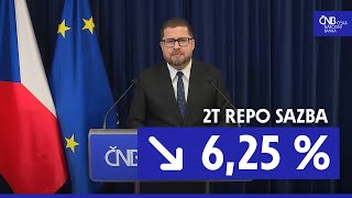 ČNB snížila úrokové sazby o 05 procentního bodu Záznam tiskové konference z 8 2 2024 [upl. by Haidebej]