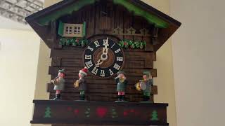 indepth Oompah band Swiss musical cuckoo clockKuner style [upl. by Jeannine869]