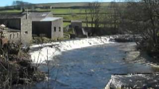 Archimedes Screw Plant at Bainbridge in Wensleydale [upl. by Gathers]