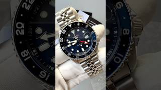 Seiko 5 GMT SSK003K1 Seiko GMT Batman Style Bezel bestgmtwatch ssk003 bluedialwatches [upl. by Klug]