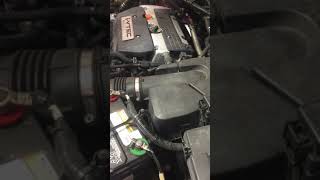 2005 Honda CRV  Faulty Motor Mounts [upl. by Gotthelf]