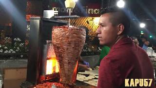 Tacos Al Pastor  LA GUERA  En Los Angeles CA [upl. by Seftton]