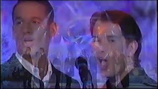 Boy Bands ALLIAGE amp BOYZONE Duet  quotTE GARDER PRÈS DE MOIquot 1998  French TV TF1  Années Tubes [upl. by Euqinehs]