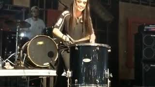 Isadora pompeo tocando bateria parte 6 [upl. by Fenton588]