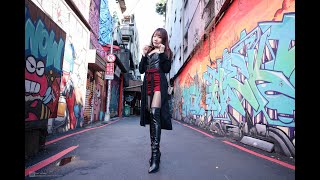 4K 巧巧披風大衣搭配馬甲上衣窄裙及長靴 ximending This video showcases the streets of Taipei and a fashion show [upl. by Anileda]