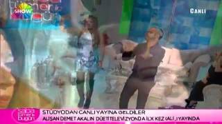 Demet Akalın amp Alişan Düet  BİZ AŞKIN CENNET HALİYDİK 2011 [upl. by Asi]