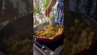 Eggplant Fatteh🤍 fatteh eggplant arabicfood veganreceipes فتةباذنجان shorts [upl. by Hsetirp]