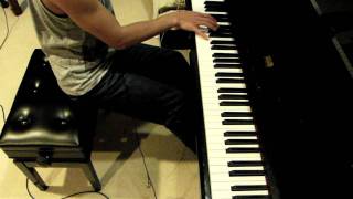 Flashing Lights  Kanye West Piano Cover [upl. by Ayaj]