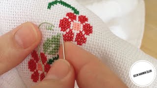 YENİ BAŞLAYANLAR İÇİN BAŞTAN SONA ÇİÇEKLİ  KALPLİ ETAMİN HAVLU YAPIMI  CROSS STITCH  KISIM1 [upl. by Kostman]