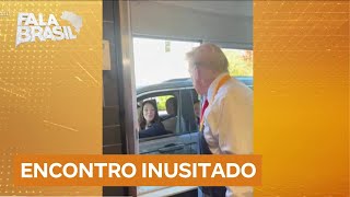 Trump interage com brasileira durante ação de campanha em lanchonete nos EUA [upl. by Alexandria345]