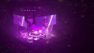 Blink 182 Feeling This opener live from Kia Center [upl. by Dasie]