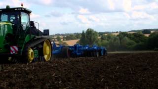 Farmers Guardian tracked tractor test John Deere 9560RT [upl. by Elam]