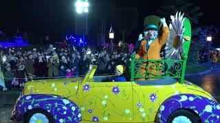 Sensational Biggest Parade ever at Disneyland Paris New Years Eve Parade 2017 [upl. by Airolg]