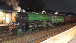 61306 Mayflower and 34046 Braunton Steaming Around The London Suburbs on Monday 13th December 2021 [upl. by Latea]