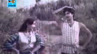 BANGLA OLD SONGAMAR GORUR GARITE BOU FILM AAKHI MILON  YouTubeflv [upl. by Navar617]