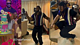 Flavour dancing to Ogene music at his daughters birthday party in lagos [upl. by Etterraj]