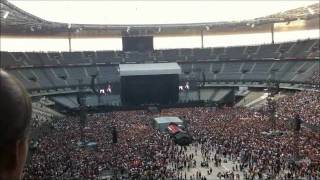 Stromae alors on danse stade de France premiere partie concert black eyed peas 25062011 [upl. by Klarika]