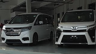 Honda STEPWGN VS TOYOTA VOXY [upl. by Asiole]