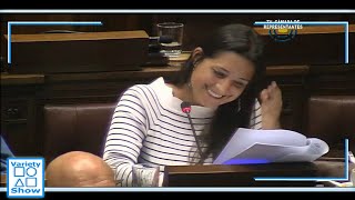 Diputada uruguaya se tienta de risa en el parlamento [upl. by Nomael146]