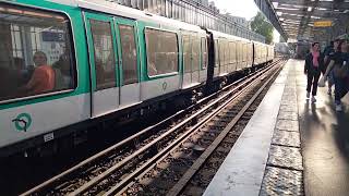 Paris Métro ligne 2 MF01 Stalingrad [upl. by Merralee]