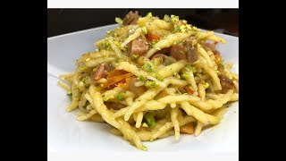 TROFIE CON GUANCIALE POMODORINI GIALLI E PISTACCHIO  CUCINANDOMELAGODO [upl. by Atniuqal678]