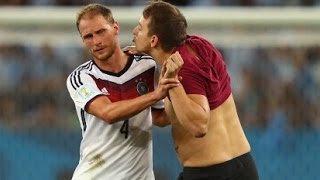 Flitzer beim WM Finale I Vitalyzd und Benedikt Höwedes WC 2014 Vlog STREAKER WORLD CUP [upl. by Martel616]